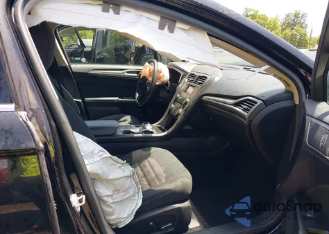 2017 Ford Fusion Hybrid Se z USA, uszkodzony, nr VIN 3FA6P0LU3HR323903